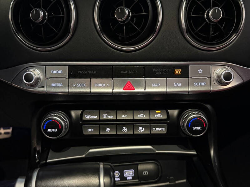 2018 Kia Stinger GT1