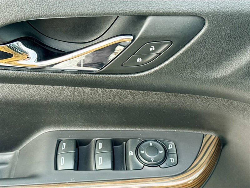 2018 GMC Acadia SLE-2