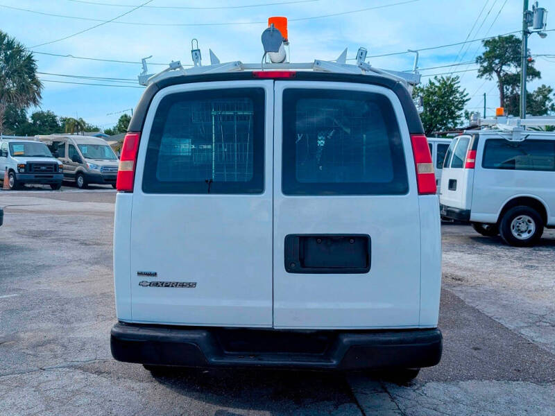 2011 Chevrolet Express 2500