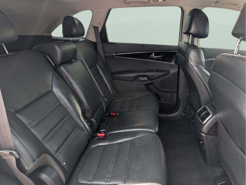 2017 Kia Sorento EX