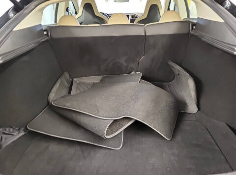 2014 Tesla Model S 85