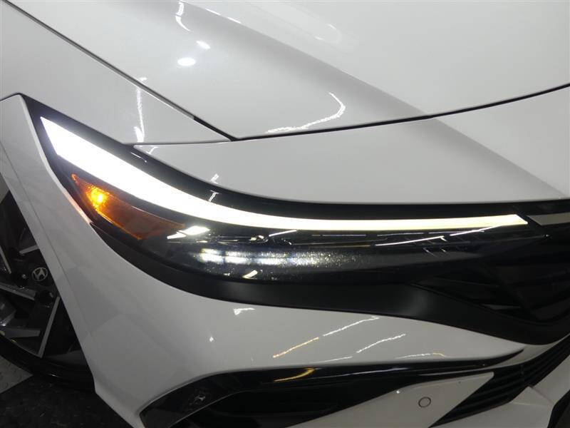 2024 Hyundai Elantra Hybrid Limited