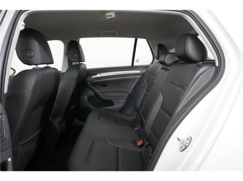 2017 Volkswagen e-Golf SEL Premium