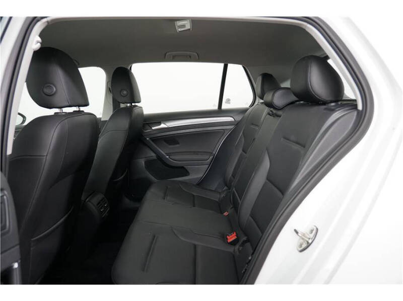 2017 Volkswagen e-Golf SEL Premium