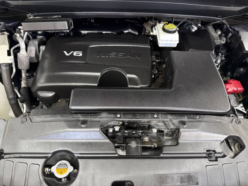 2020 Nissan Pathfinder SV