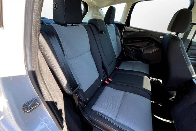 2017 Ford C-MAX Hybrid SE