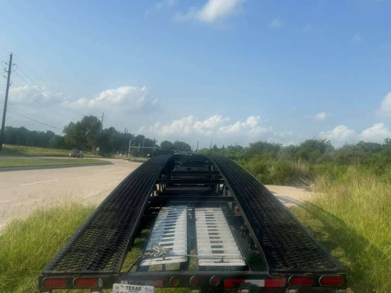 2022 Kaufman Wedge Trailer