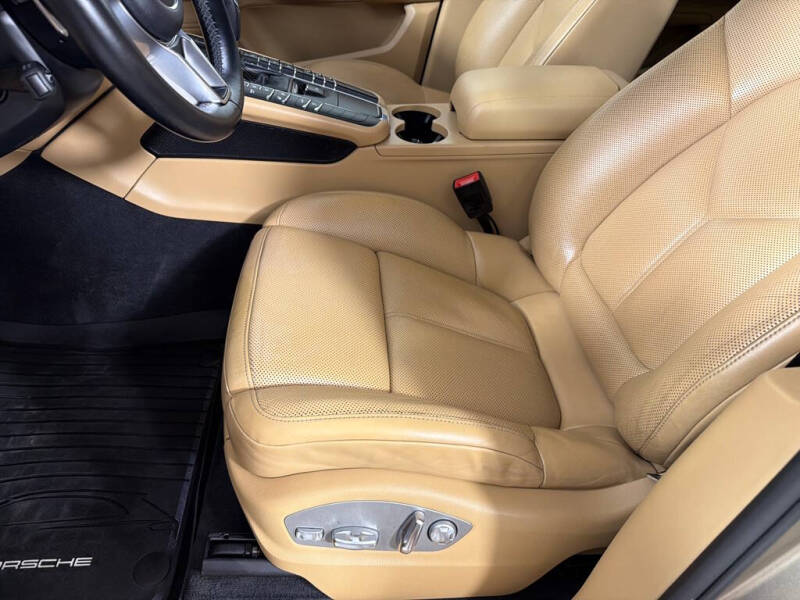 2018 Porsche Macan