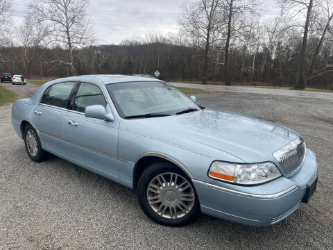 2006 Lincoln Town Car for sale at Trocci's Auto Sales in West Pittsburg PA