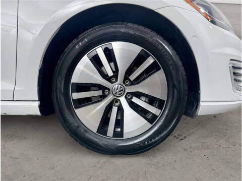 2019 Volkswagen e-Golf SEL Premium
