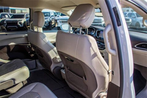 2021 Chrysler Pacifica Touring L