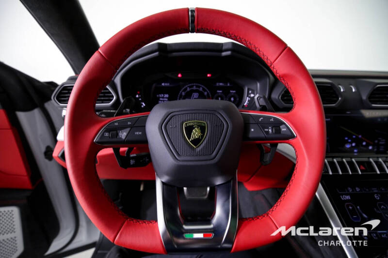 2023 Lamborghini Urus S