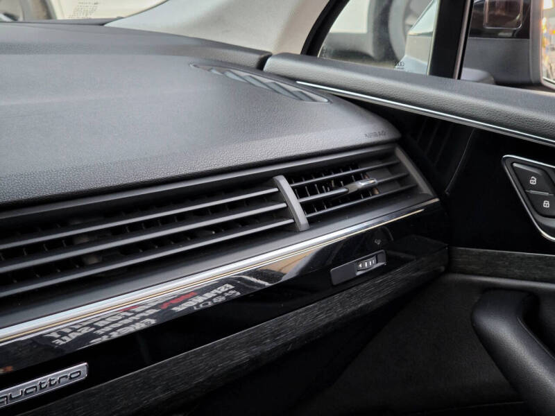 2017 Audi Q7 2.0T quattro Premium Plus