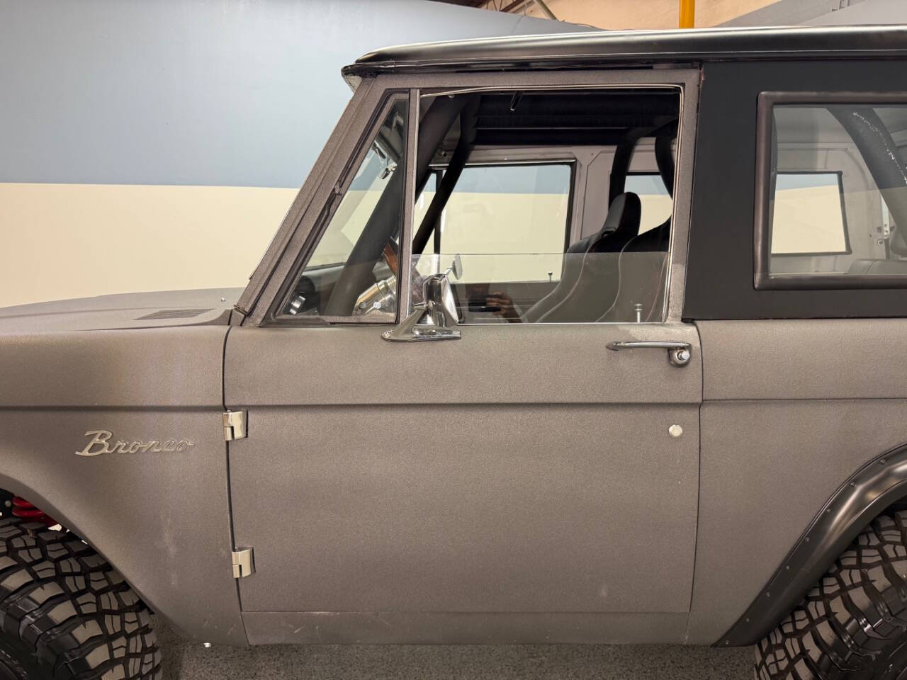1970 Ford Bronco 13