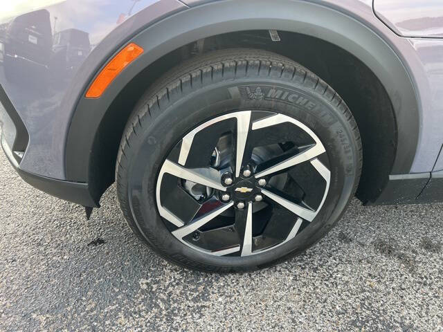 2026 Chevrolet Equinox EV LT 2