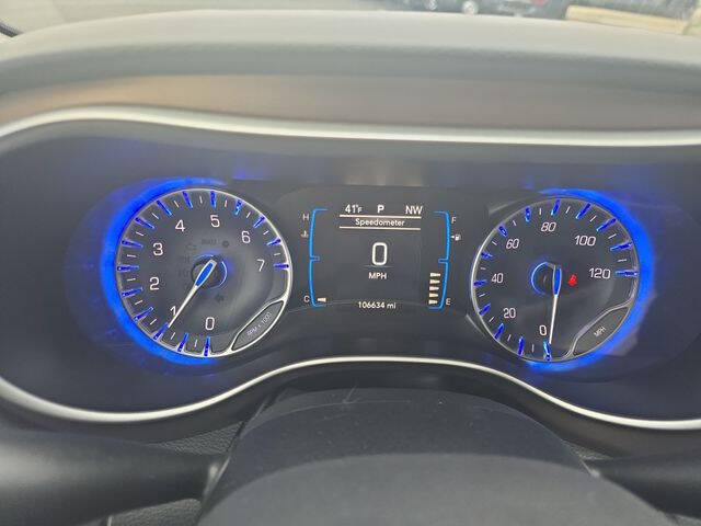 2017 Chrysler Pacifica Touring-L