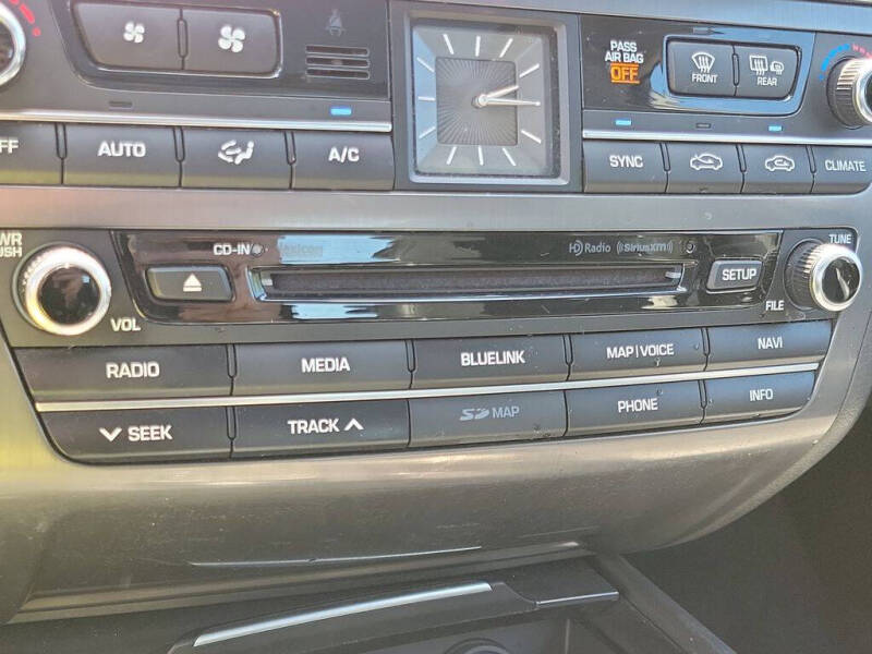 2015 Hyundai Genesis