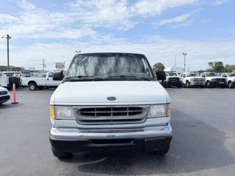 2002 Ford E-Series E-350 SD