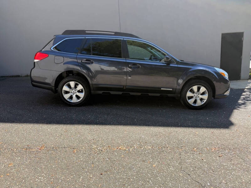 2012 Subaru Outback 2.5i Limited