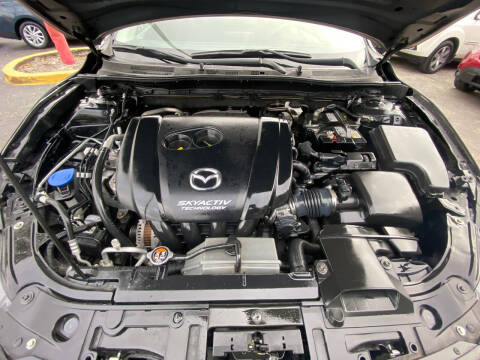 2018 Mazda MAZDA3 Touring