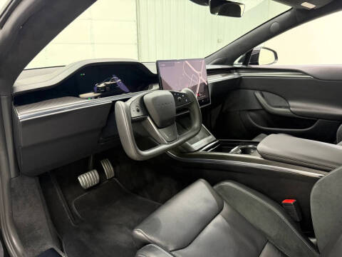 2025 Tesla Model S Plaid