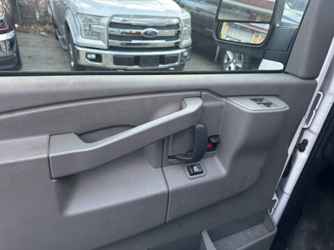 2016 Chevrolet Express 2500