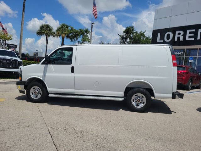 2025 GMC Savana 2500