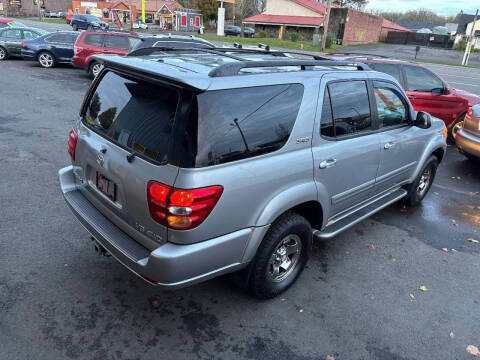 2003 Toyota Sequoia SR5