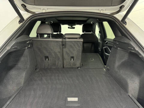 2019 Audi Q3 quattro Premium 45 TFSI