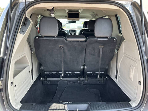 2014 Chrysler Town and Country Touring