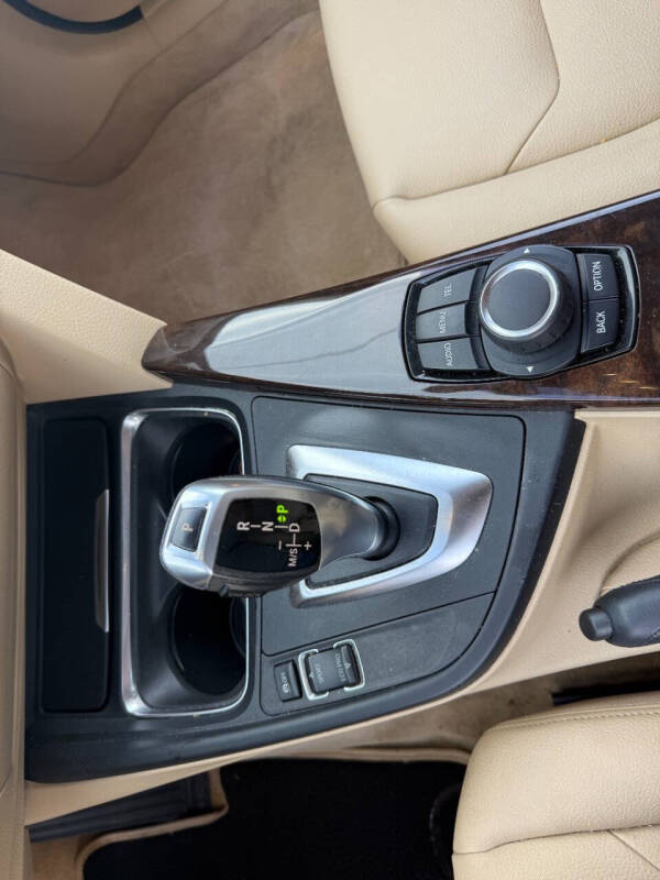 2015 BMW 3 Series 328i