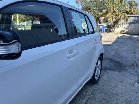 2013 Scion xD