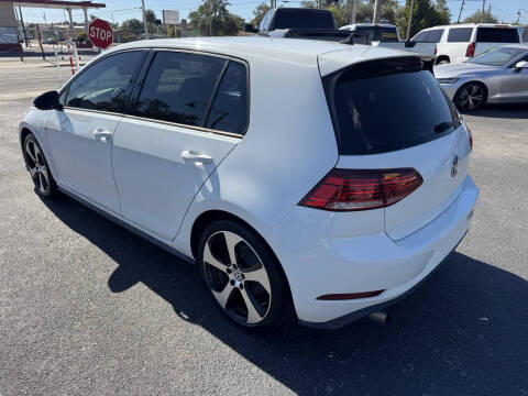 2018 Volkswagen Golf GTI S