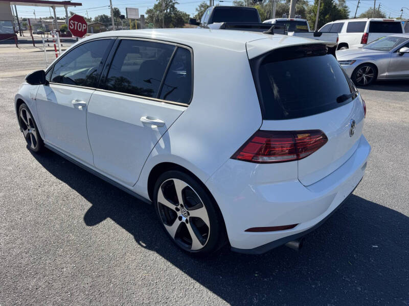 2018 Volkswagen Golf GTI S