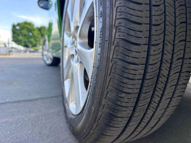 2013 Mazda MAZDA2 Touring