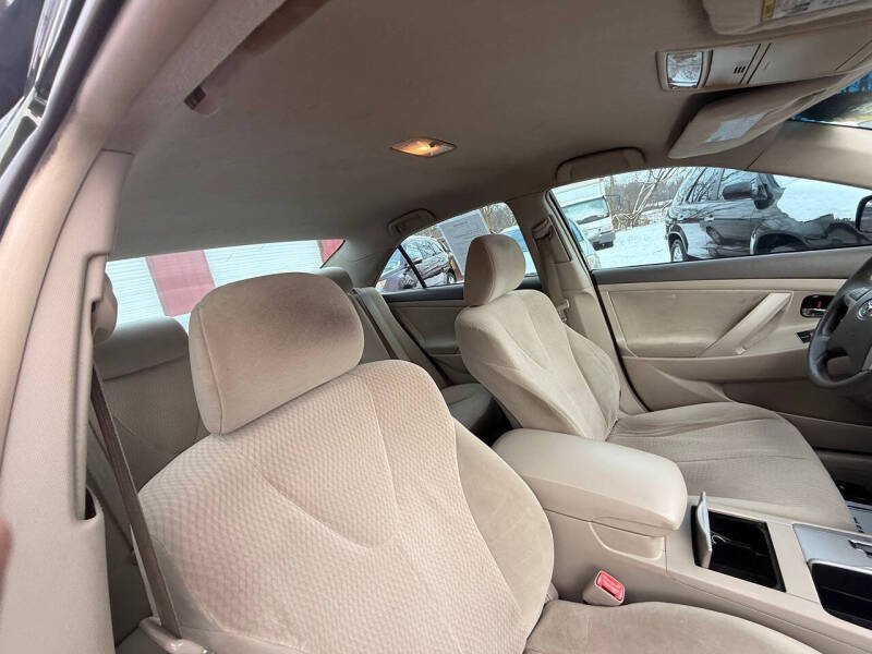 2010 Toyota Camry LE