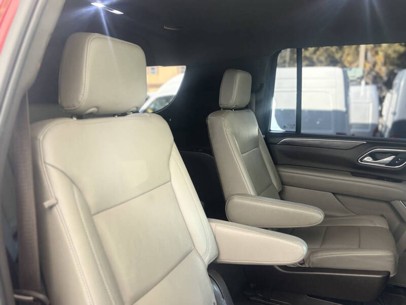 2021 Chevrolet Suburban LT