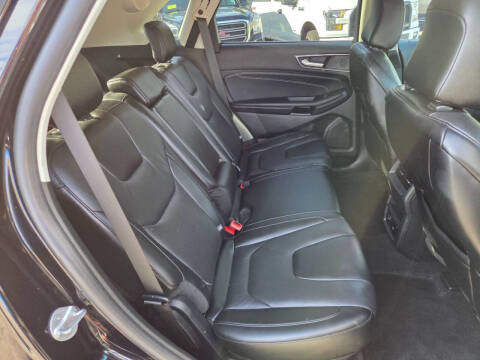 2021 Ford Edge Titanium