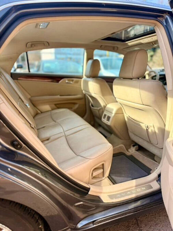 2009 Toyota Avalon Limited