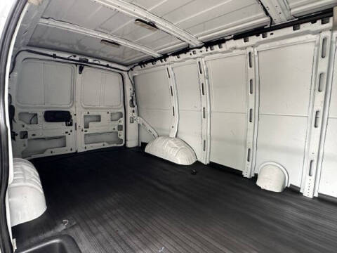 2023 Chevrolet Express 2500