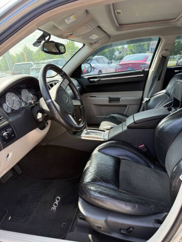 2006 Chrysler 300 SRT-8