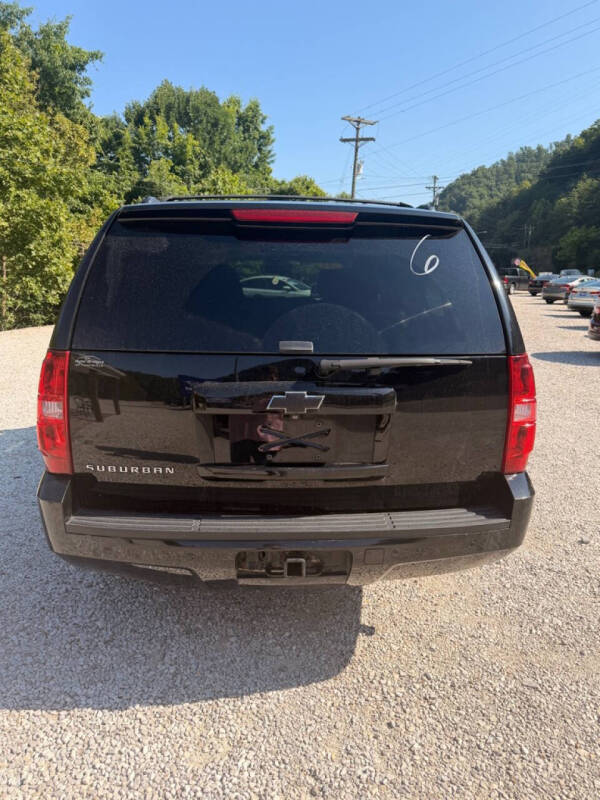 2014 Chevrolet Suburban LT