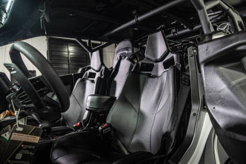 2025 Can-Am Maverick R Max