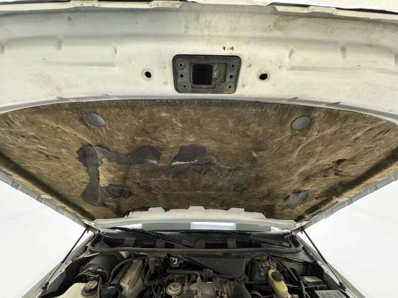 1997 Ford Crown Victoria LX