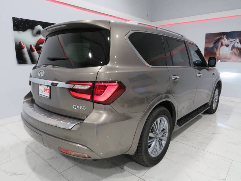 2019 Infiniti QX80 Luxe