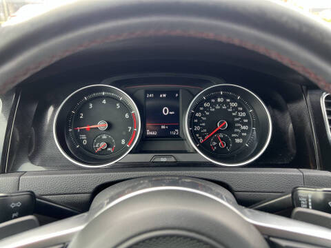 2017 Volkswagen Golf GTI S