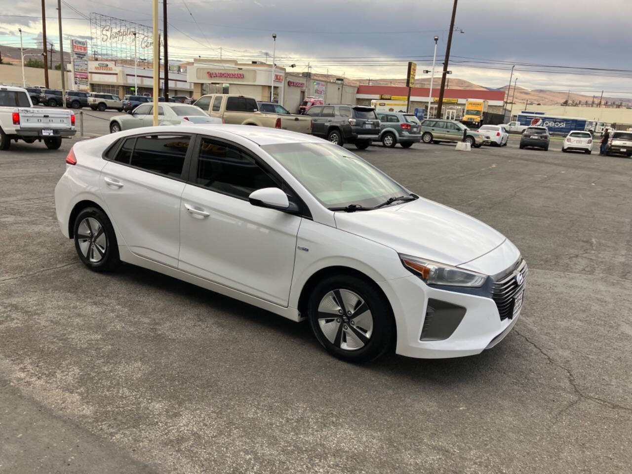 2018 Hyundai IONIQ Hybrid for sale at Autostars Motor Group in Yakima, WA