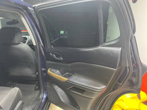 2017 GMC Acadia SLE-2