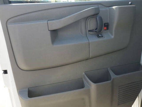 2023 Chevrolet Express 2500