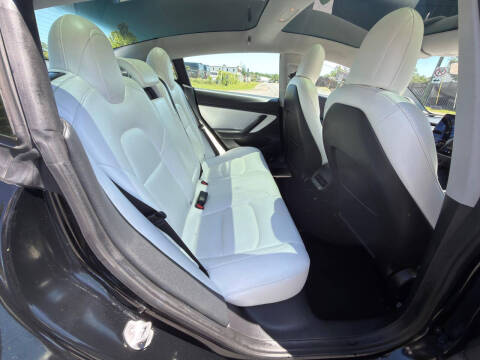 2020 Tesla Model 3 Standard Range Plus